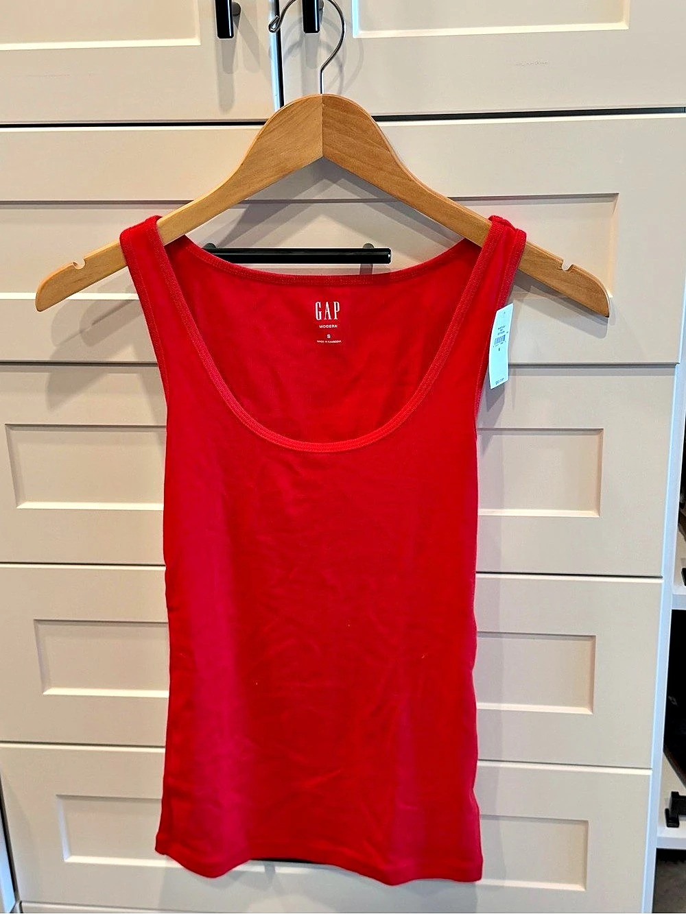 Gap Modern Tank Red Tank Top